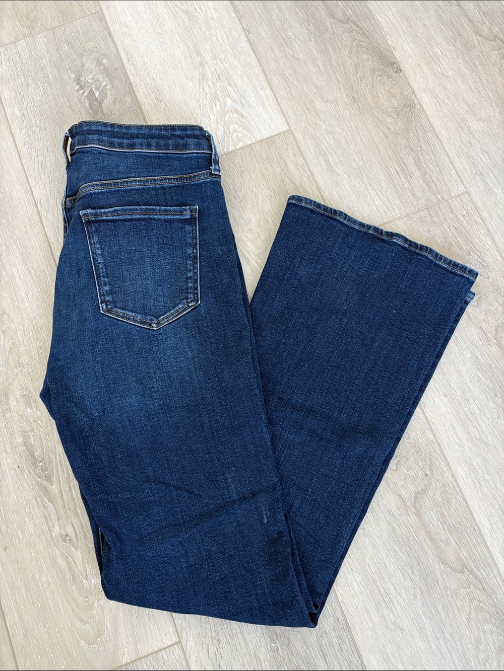 Quince Luna Stretch Flare Jeans 31L (Long) in Midnight Blue - Picture 7 of 13